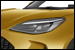 Toyota Yaris Cross Hybride headlight photo à Magny les Hameaux chez Toyota Magny